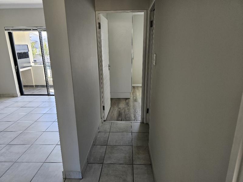 To Let 2 Bedroom Property for Rent in Burgundy Estate Western Cape